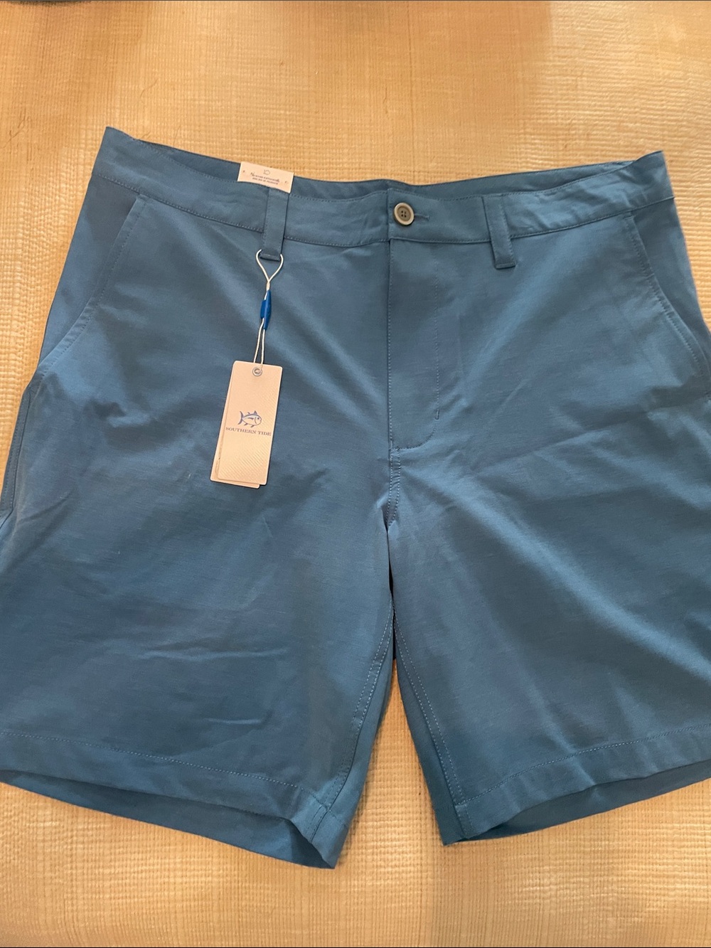 Southern Tide Men's Flat Front Shorts in Teal